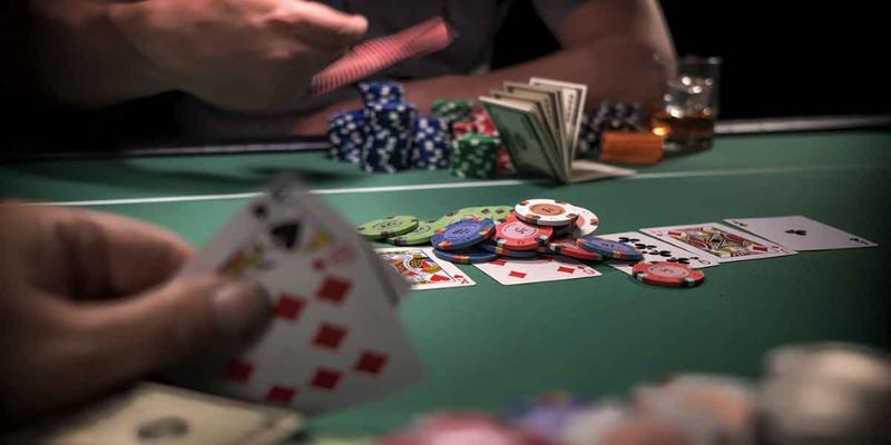 Cách chơi bài poker lợi ích